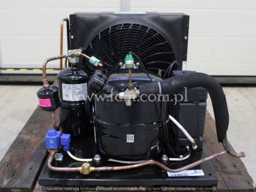 Cooling unit L'unite CAJ4519Z